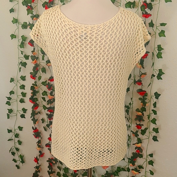 Converse crochet top, medium, cream color. - Picture 4 of 6